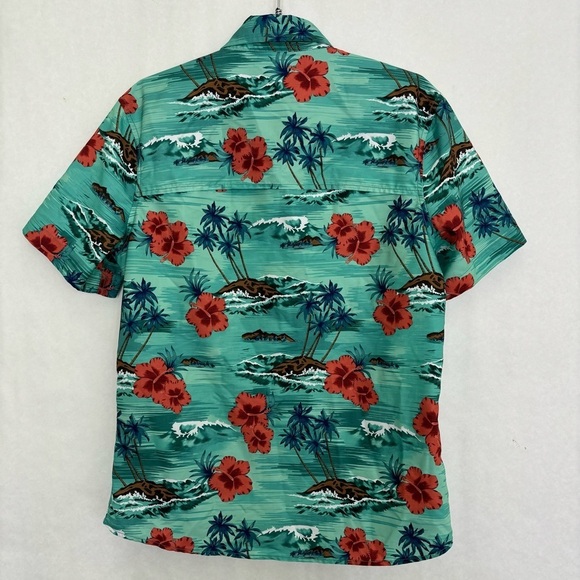 5/$25 Speedo men’s button floral shirt small - Picture 2 of 4